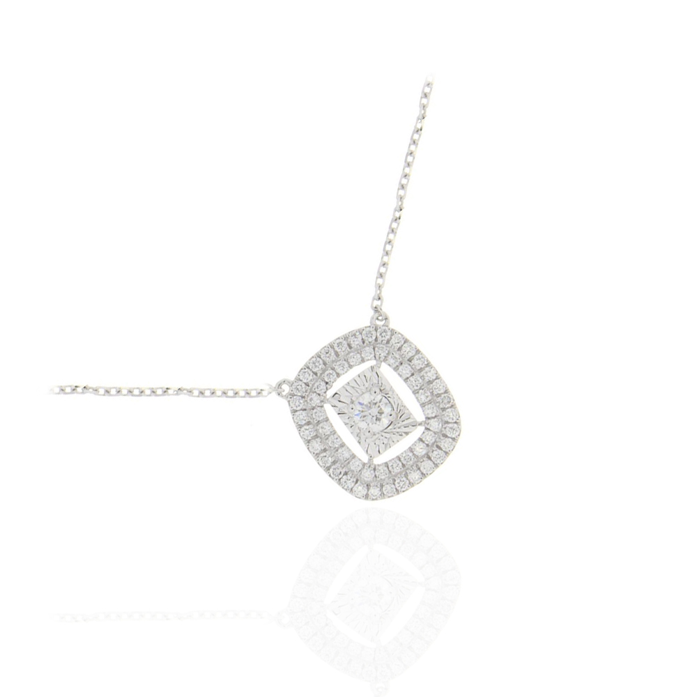 Diamond Studded Dazzling Necklace In Pave Setting