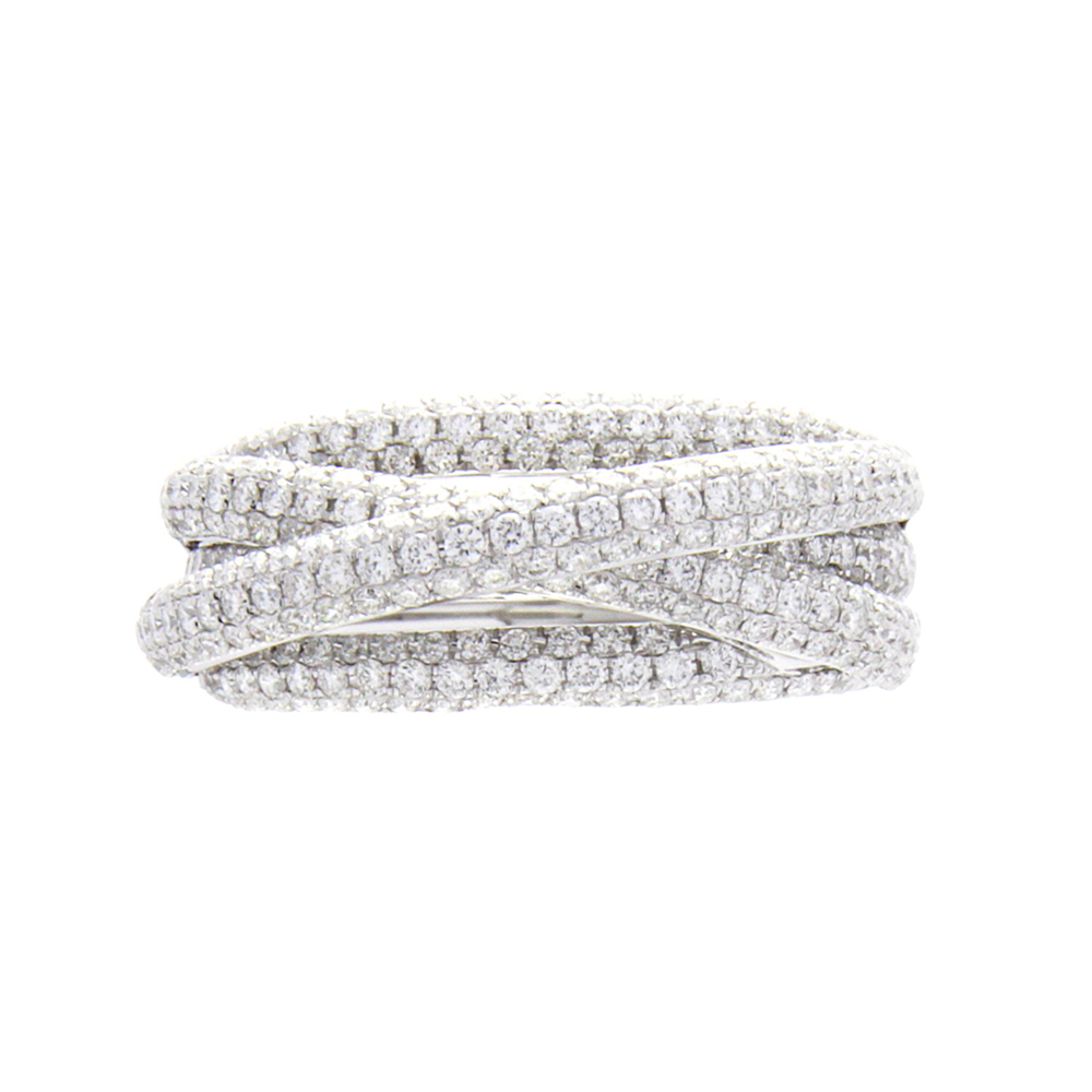 Interlaced Ring with Diamonds